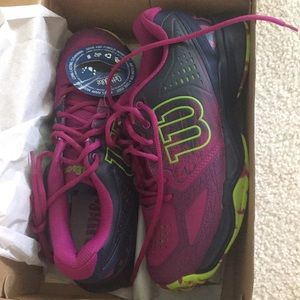 Brand new Wilson women’s tennis shoes